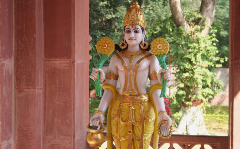 Effectuez Vishnu Puja avec ces rituels et réalisez tous vos souhaits