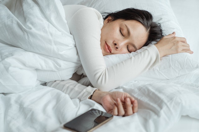 Dévoiler les habitudes de sommeil des signes du zodiaque