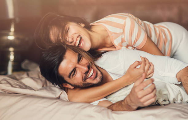 Top 5 des signes du zodiaque qui rendent parfaitement leur partenaire heureux au lit – AstroTalk Blog