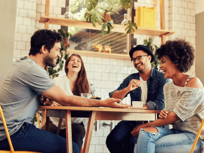 Explorez les signes du zodiaque célèbres pour leur esprit et leur humour exceptionnels.  Découvrez comment ces signes apportent du rire et de la joie dans chaque situation.