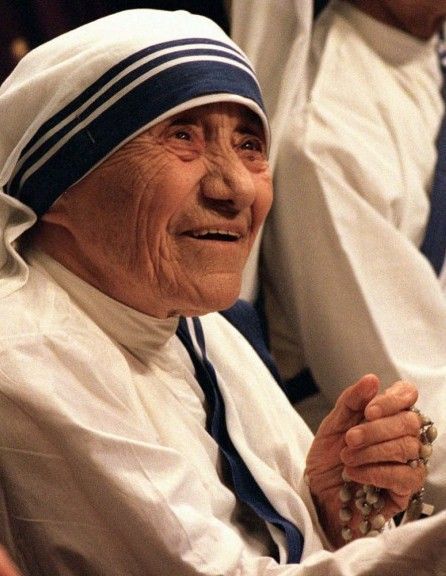 Découvrez quels signes du zodiaque débordent d’amour et de foi pour les autres.  Dévoilez les 5 principaux signes incarnant la compassion et le dévouement.