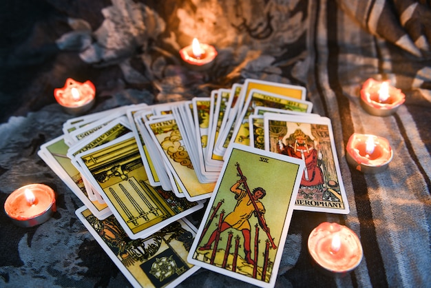 Prédictions des cartes de tarot 