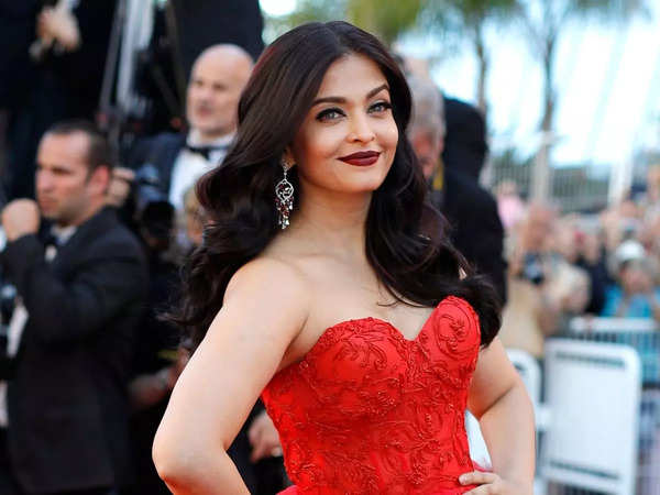 aishwarya rai bachchan : « Enthiran », « Jeans » et « PS-1 » : les superproductions tamouls d'Aishwarya Rai Bachchan qui ont battu les records de BO - The Economic Times