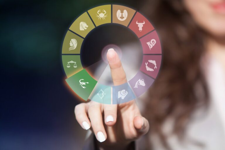 Couleurs qui représentent le mieux le Scorpion : Mystère, passion et transformation