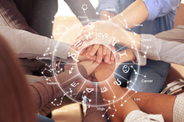 Les signes du zodiaque qui prospéreront ensemble en 2026