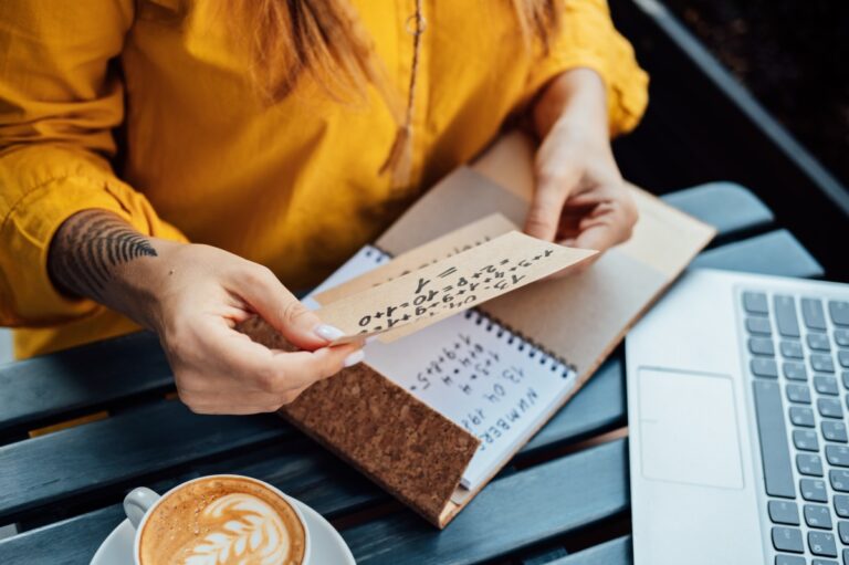 Connaissez le karma que vous portez de vos vies antérieures avec votre date de naissance