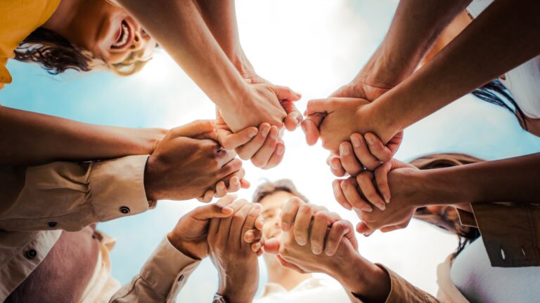 Numérologie : les jours de naissance des personnes les plus généreuses