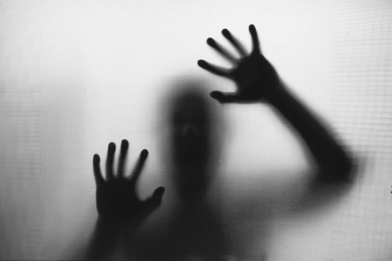 Le sens de rêver de fantômes : un message de l’au-delà ?