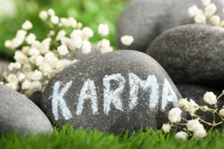 Le Karma récompensera 3 signes du zodiaque en juin 2026