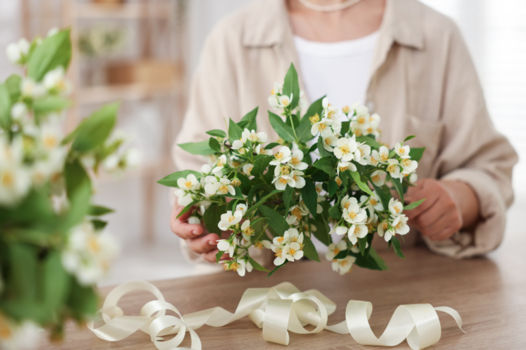 Signification spirituelle du jasmin pour l'amour, l'argent et la protection