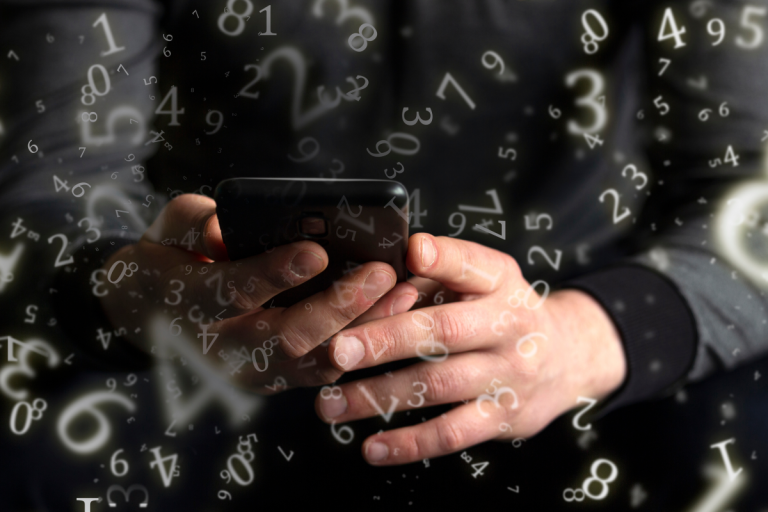 Numérologie de votre numéro de téléphone portable : comment le déchiffrer et sa signification