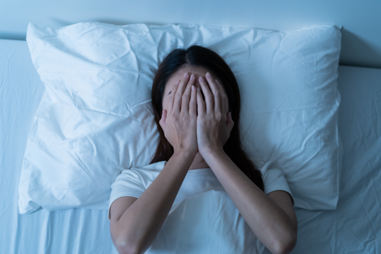 Que signifie rêver de sa propre mort : l&rsquo;interprétation spirituelle