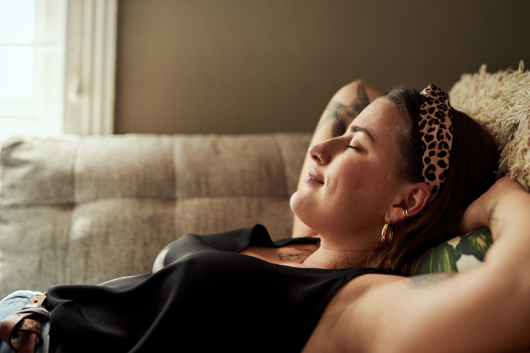 Que signifie spirituellement rêver que l&rsquo;on vole : apprenez à l&rsquo;interpréter