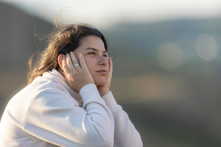 Les signes du zodiaque les plus solitaires : pourquoi ils préfèrent la tranquillité
