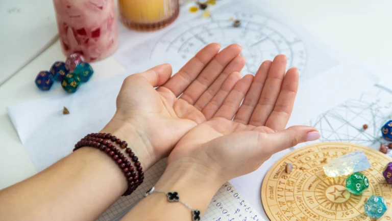 Comment nettoyer le karma : 10 pratiques pour transformer votre énergie